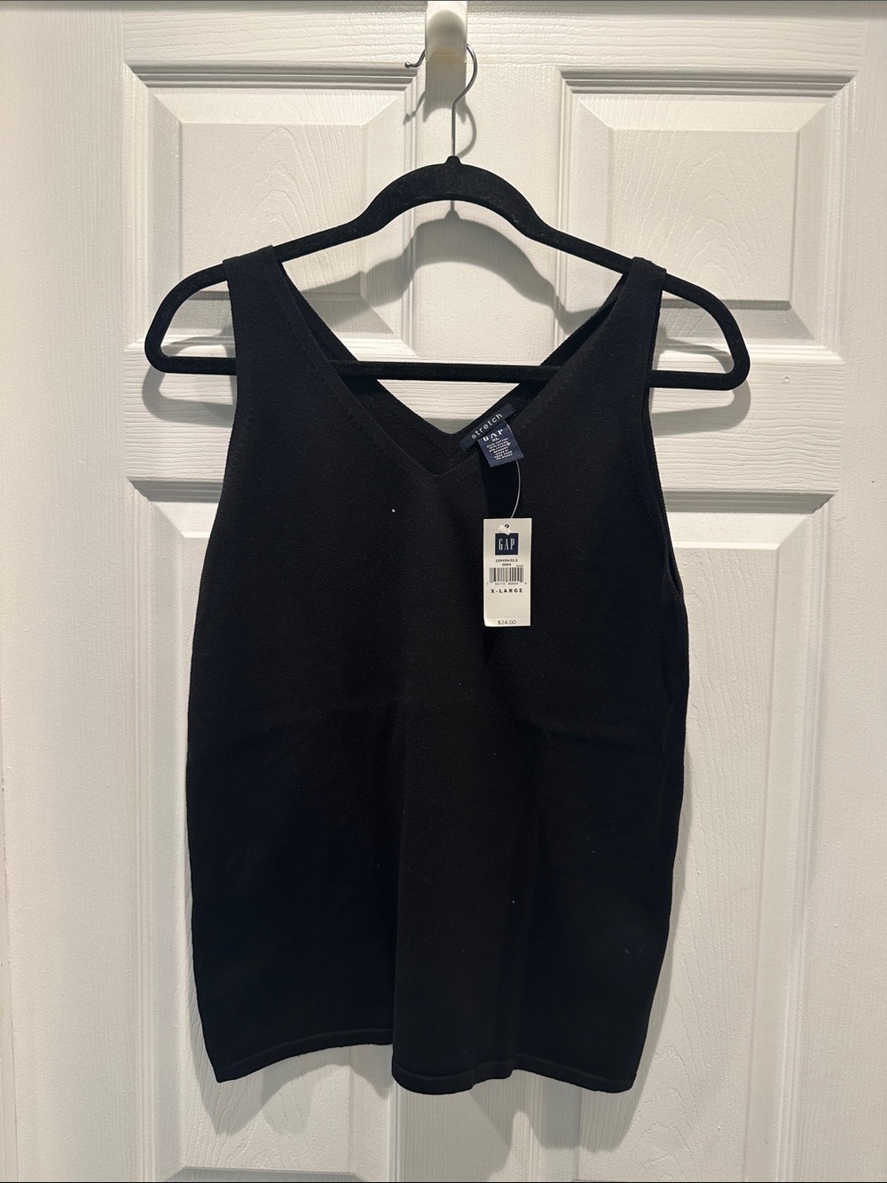 GAP Women's Black V-Neck Sleeveless Top Size XL